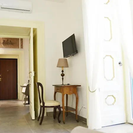 Questo Rinascimento Casa Audrey Naples Exterior photo